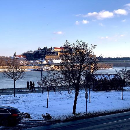 Apartman Danube Novi Sad Exterior foto